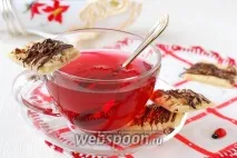 Пісочне печиво з горіхами в мікрохвильовій печінці. печиво
