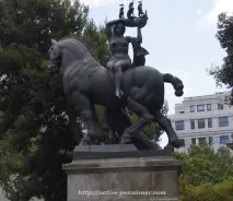 Площа Каталонії та бульвар Рамбла Рамбла