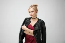 Повна шафа блогер Олеся Єрмакова про свої улюблені образи, Журнал Cosmopolitan повна