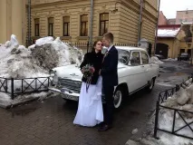 Прокат прикрас на машину весільні