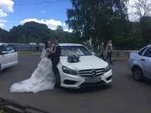 Прокат прикрас на машину весільні