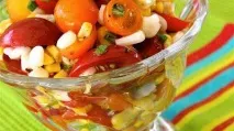 Салат з яйцями та помідорами. салат