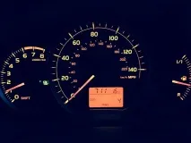 Скільки кілометрів і метрів в 1 морській або сухопутній милі кілометрів