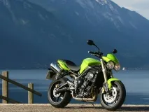 Triumph (Тріумф) мотоцикли - модельний ряд від Англійського виробника мотоцикли