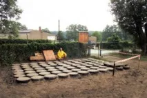 Що можна зробити із старих покришок можна