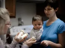 Донорське молоко годувальниці для дітей дітей