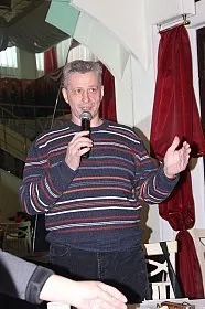 Говорити – не воду лити лити