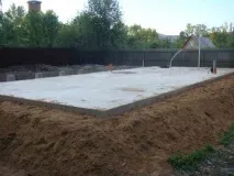 Як зробити фундамент на болотистій місцевості, ІнноваБуд фундамент