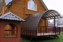 Металевий ганок до дерев’яного будинку робимо самі дерев