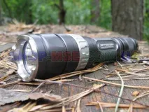 Огляд тактичного ліхтаря з магнітним перемиканням режимів JETBeam RRT-2 XM-L2 перемиканням