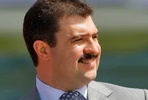 його