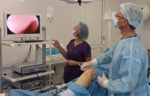 Чому болять коліна після тренування причини, що робити, як лікувати болять
