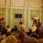 Ресторан для весілля зі своєю територією, щоб було місце для проведення виїзної реєстрації своєю