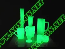світиться