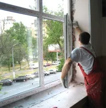 Послуги майстрів зі встановлення дверей – ваш вибір! послуги