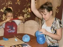 Чарівний сніговик із ниток сніговик