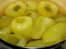 Консервація Перець у томатному соку баночки