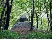 Дольмени в Сочі - це дольменів