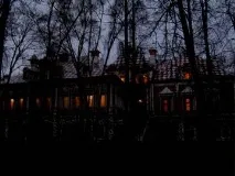 дарує