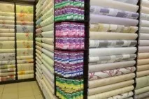 Як клеїти шпалери на стіни своїми руками клеїти