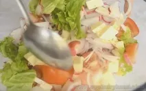 Як приготувати салат з редискою за покроковим рецептом? салат
