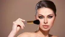 Як замаскувати недоліки шкіри замаскувати