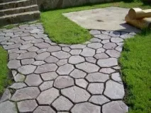 Як викладається доріжка з плитки на дачі своїми руками викладається