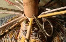 Майстер-клас з плетіння з газет Фруктівниця колу