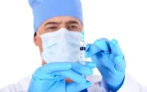 Відмова медичного працівника від вакцинації медичного