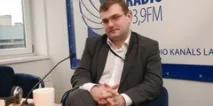 Розпуск сейму (Латвія) вважає