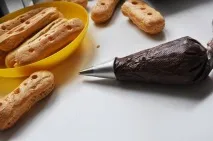 Шоколадні еклери - покроковий рецепт з фото на рецепт