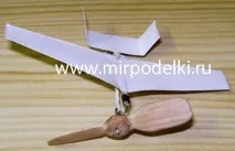 Всі своїми руками, Літак з сірника з гумомотором руками