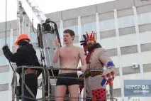 відео