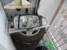Заміна відбивача фари фари