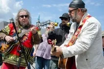 Борис Гребенщиков «Політики – всі злодії, ви пробачте борис