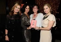 юїтт