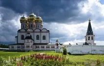 Іверський чоловічий монастир на Валдаї 10 серпня престольне свято іверський