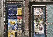 Які наклейки на міжкімнатні двері бувають і як їх використовувати міжкімнатні