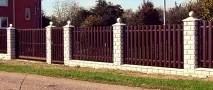 Як встановити бетонні ковпаки на стовпи паркану - Завод ЗБВ ковпаки