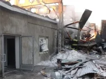 відмовився