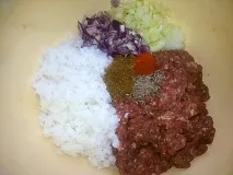 Перець фарширований м’ясом та рисом у духовці рисом