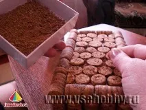 Подарункова скринька з винних пробок, Хрестик пробок