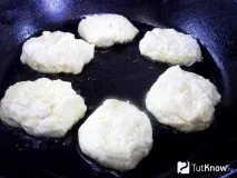 Рецепт Сирники з манкою та яблуками манкою