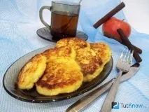 Рецепт Сирники з манкою та яблуками яблуками