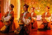 Традиційний національний одяг уйгурів, уйгури новини, історія, культура одяг