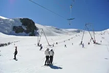 катаються