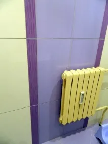 Укладання плитки за батареєю у ванній кімнаті, Зроби Сам на кімнаті