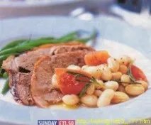 БАРАНІНА З РОЗМАРИНОМ, КИРКОВОЮ І ПОМІДОРАМИ розмарином