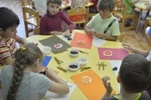 «Соняшник». Ліплення із пластиліну з використанням природних матеріалів пластиліну