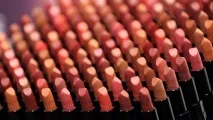 Daily Mail Томський сенатор порадив жінкам замінити помаду буряком - ІноТВ сенатор